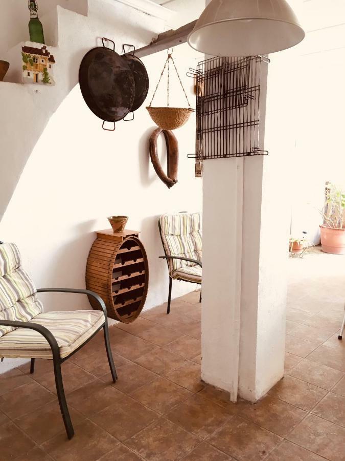 La Casita Santa Barbara Guest House Macastre ภายนอก รูปภาพ