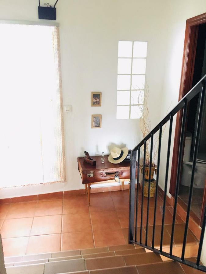 La Casita Santa Barbara Guest House Macastre ภายนอก รูปภาพ